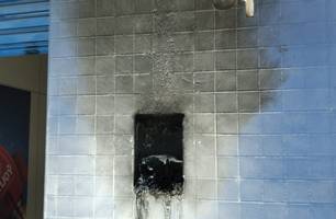 Incêndio atinge escola de idiomas no Centro de Teresina; bombeiros foram acionados (Foto: Reprodução)