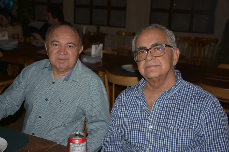 Médica Sariane Ribeiro celebra 40 anos ao lado da família em Teresina