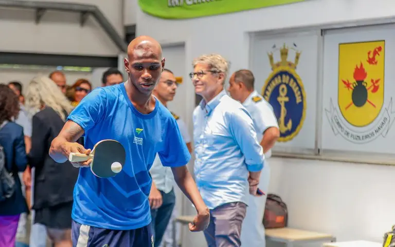 Ministro Wellington Dias visita projeto social da Marinha no Rio de Janeiro