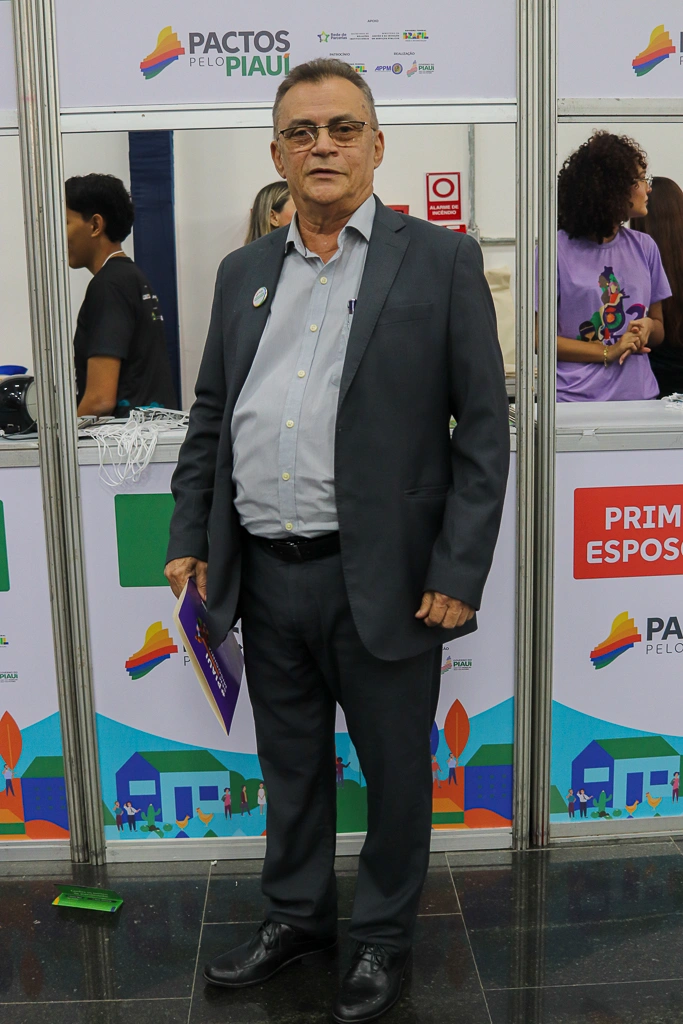 Pactos pelo Piauí reúne mais de 210 prefeitos eleitos e reeleitos em Teresina