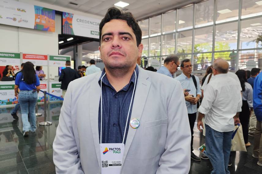 Pactos pelo Piauí reúne mais de 210 prefeitos eleitos e reeleitos em Teresina Pactos pelo Piauí reúne mais de 210 prefeitos eleitos e reeleitos em Teresina