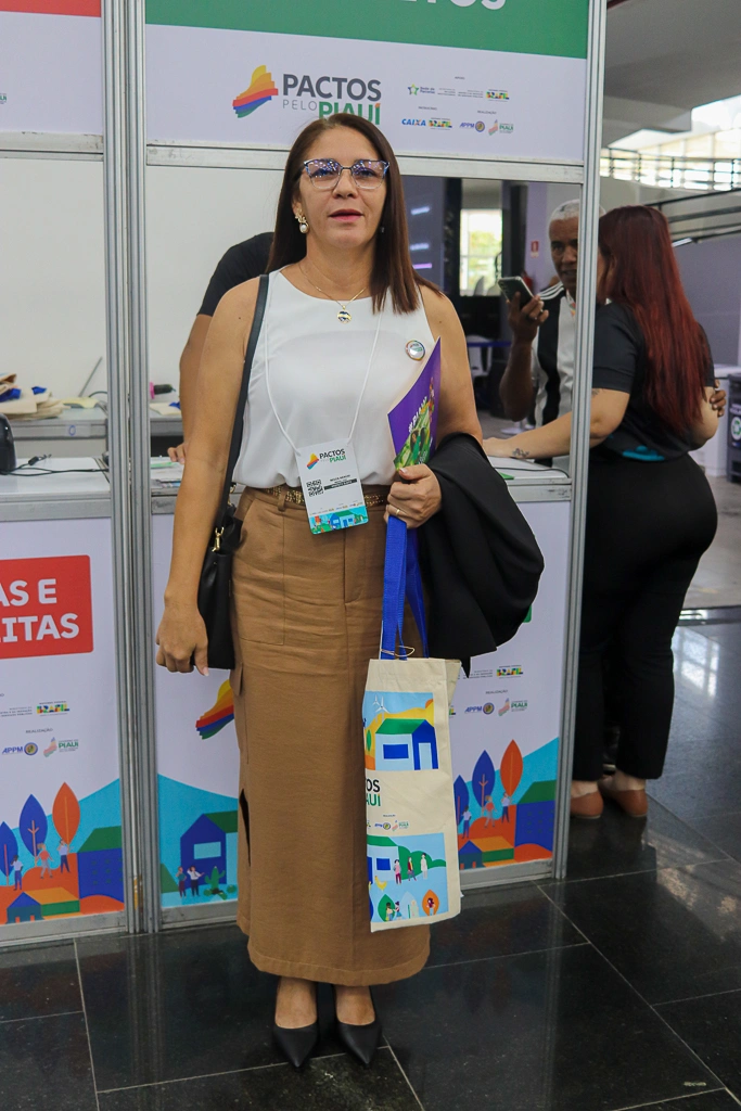 Pactos pelo Piauí reúne mais de 210 prefeitos eleitos e reeleitos em Teresina