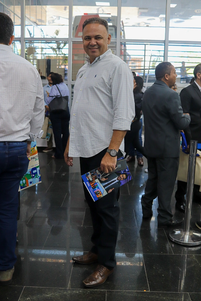 Pactos pelo Piauí reúne mais de 210 prefeitos eleitos e reeleitos em Teresina