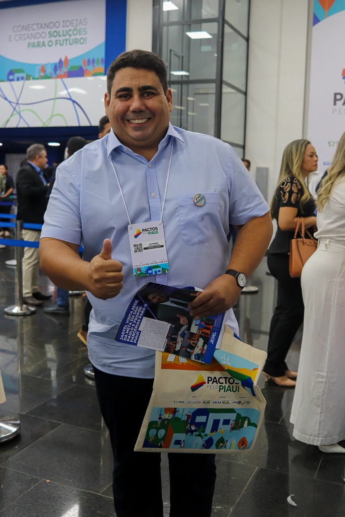 Pactos pelo Piauí reúne mais de 210 prefeitos eleitos e reeleitos em Teresina