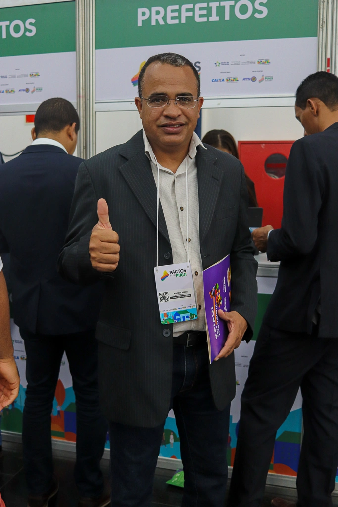 Pactos pelo Piauí reúne mais de 210 prefeitos eleitos e reeleitos em Teresina
