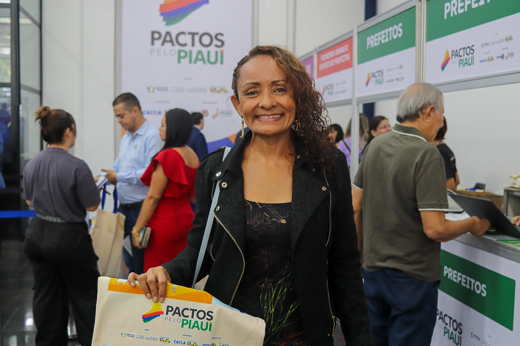 Pactos pelo Piauí reúne mais de 210 prefeitos eleitos e reeleitos em Teresina