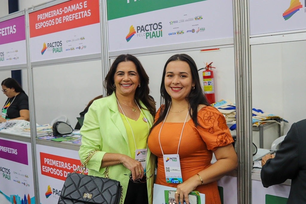 Pactos pelo Piauí reúne mais de 210 prefeitos eleitos e reeleitos em Teresina