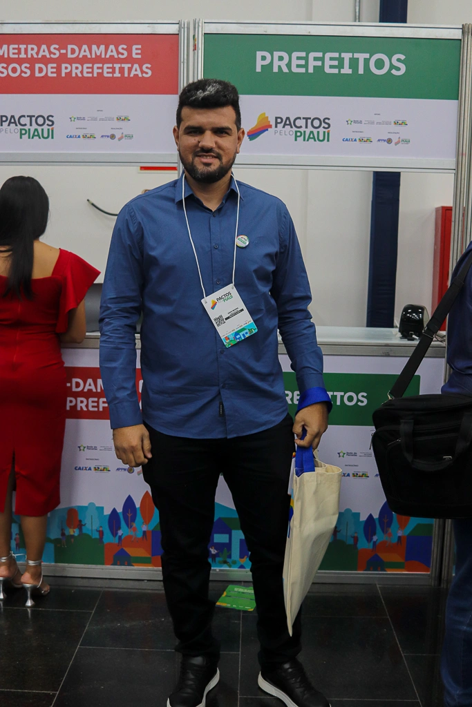 Pactos pelo Piauí reúne mais de 210 prefeitos eleitos e reeleitos em Teresina