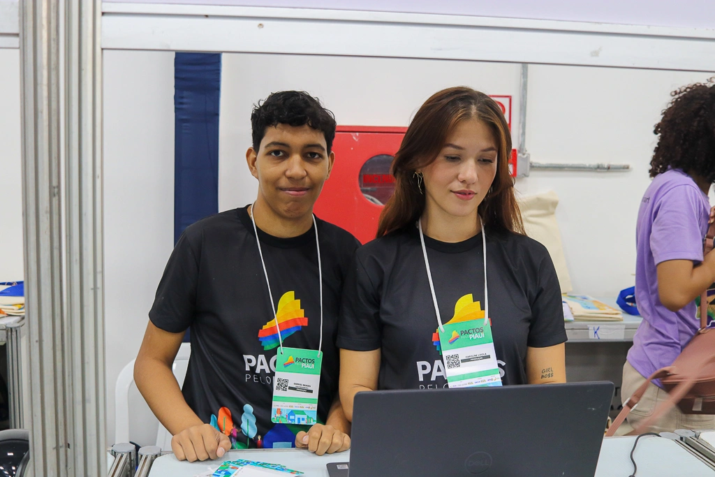 Pactos pelo Piauí reúne mais de 210 prefeitos eleitos e reeleitos em Teresina