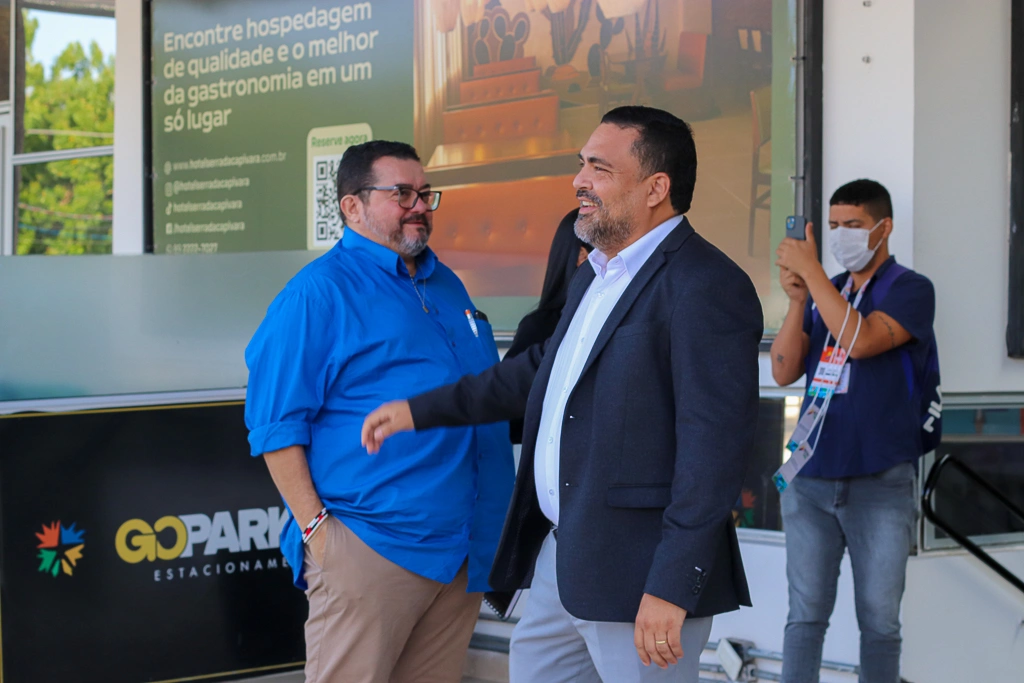 Pactos pelo Piauí reúne mais de 210 prefeitos eleitos e reeleitos em Teresina