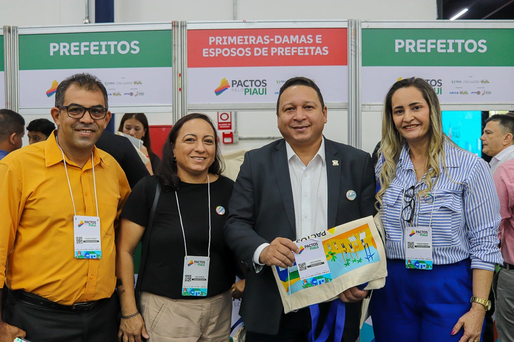 Pactos pelo Piauí reúne mais de 210 prefeitos eleitos e reeleitos em Teresina