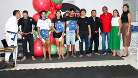 Prefeitura de Baixa Grande do Ribeiro entrega kimonos à alunos da rede municipal (Foto: Reprodução)