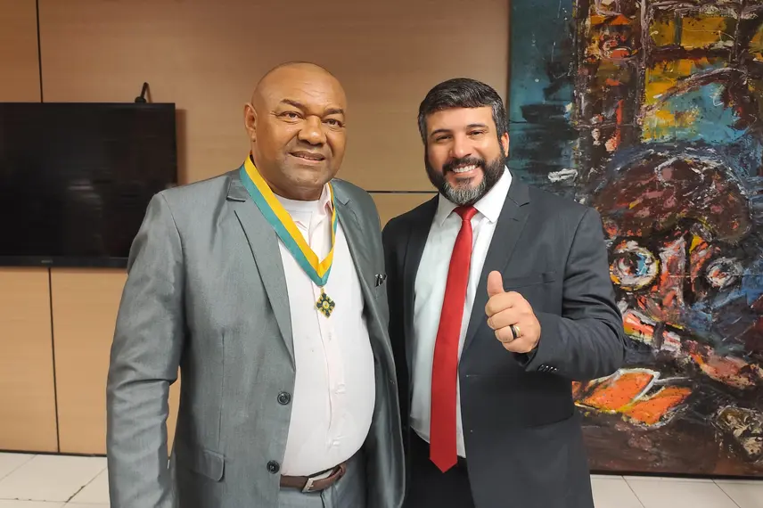 Vereadores entregam Medalha do Mérito Legislativo na Câmara de Teresina