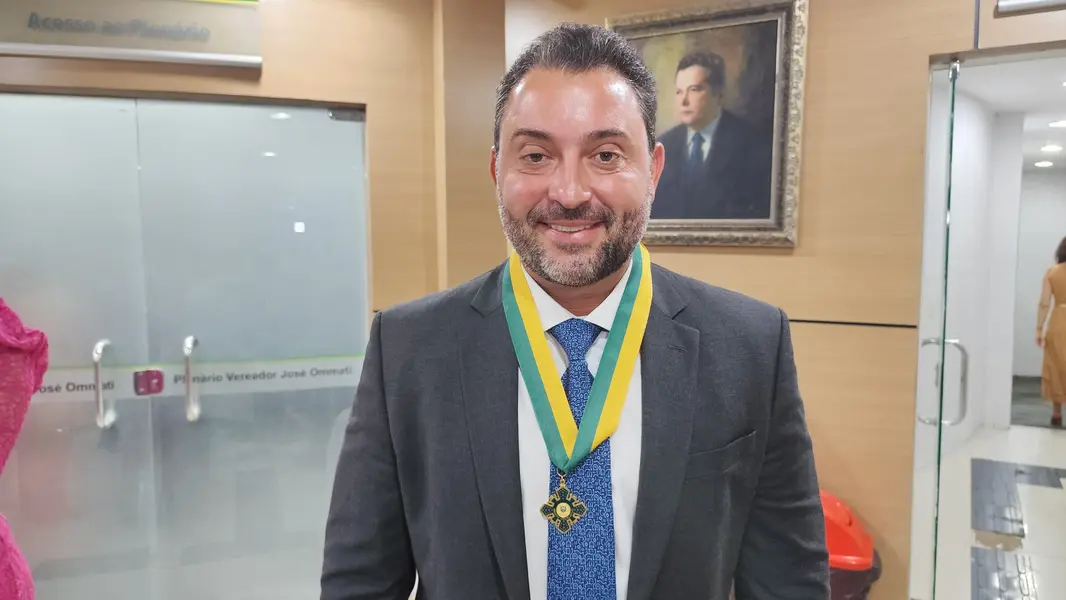 Vereadores entregam Medalha do Mérito Legislativo na Câmara de Teresina