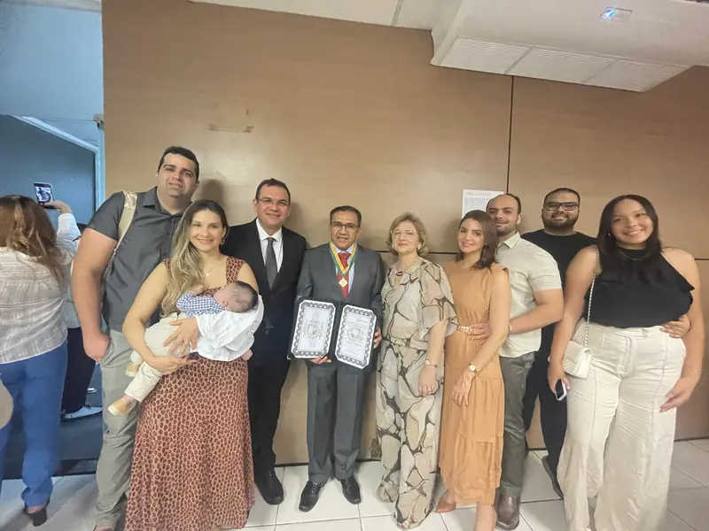 Vereadores entregam Medalha do Mérito Legislativo na Câmara de Teresina