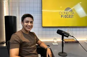 Visagista Ítalo Meneses fala sobre beleza e saúde masculina no Conecta Podcast (Foto: Maria Clara César / Conecta Piauí)