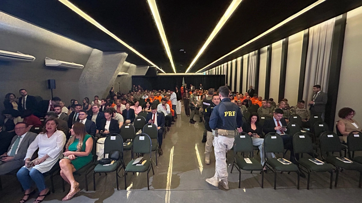 André Mendonça destaca governança e segurança pública na aula magna em Teresina