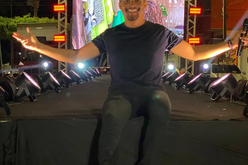 Bazar da Esperança aconteceu na Praça Leônidas Melo