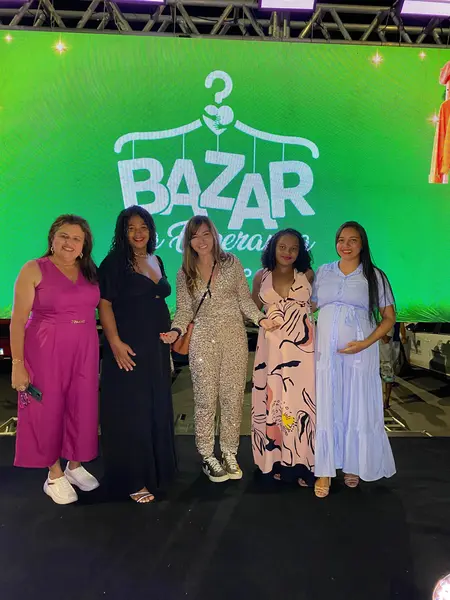 Bazar da Esperança aconteceu na Praça Leônidas Melo