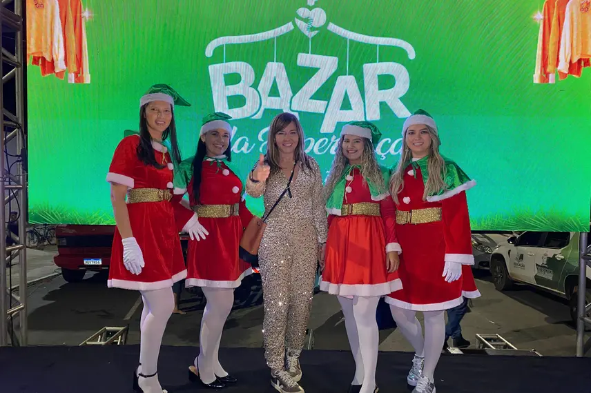 Bazar da Esperança aconteceu na Praça Leônidas Melo