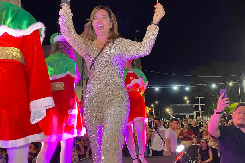 Bazar da Esperança aconteceu na Praça Leônidas Melo