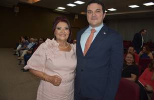 Conceição Carcará lança livro sobre trajetória de superação em solenidade na OAB (Foto: Magal/Conecta Piauí)