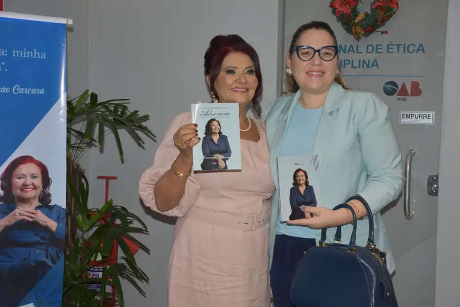 Conceição Carcará lança livro sobre trajetória de superação em solenidade na OAB