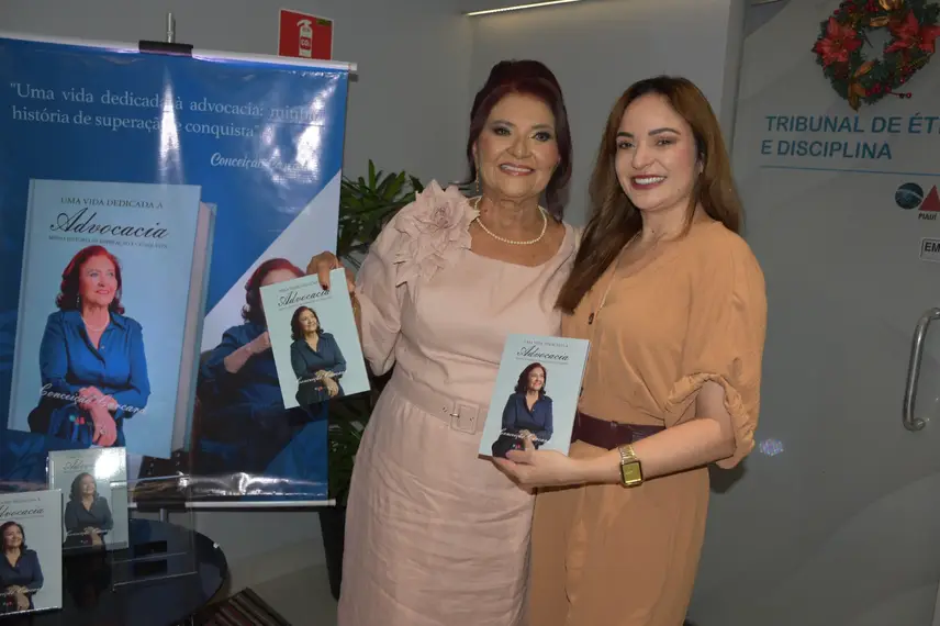 Conceição Carcará lança livro sobre trajetória de superação em solenidade na OAB Conceição Carcará lança livro sobre trajetória de superação em solenidade na OAB