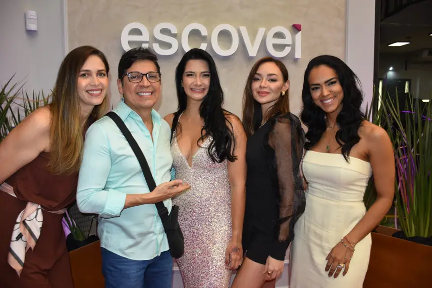 Coquetel de inauguração do Escovei Teresina reúne amigos e familiares Coquetel de inauguração do Escovei Teresina reúne amigos e familiares