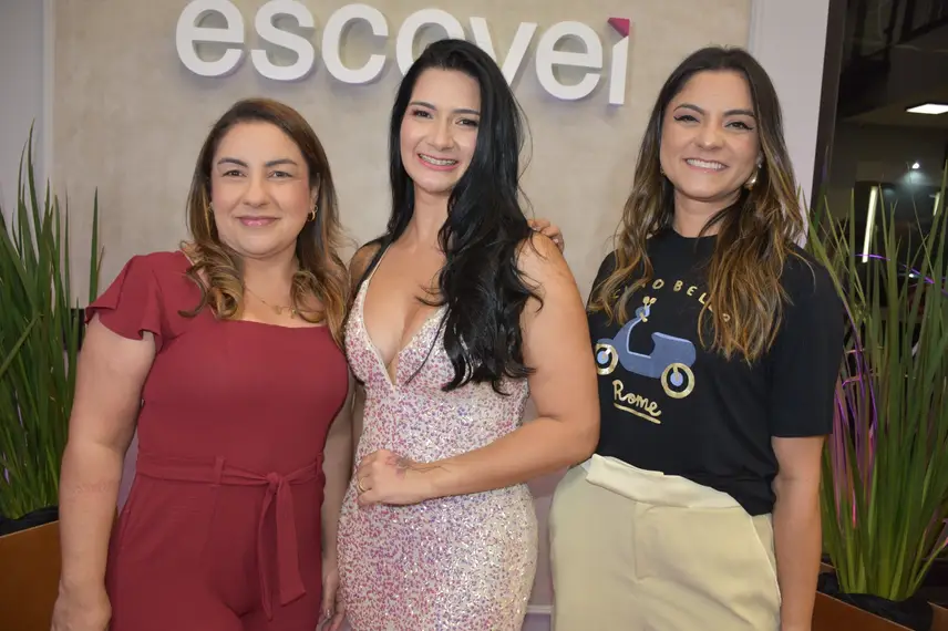 Coquetel de inauguração do Escovei Teresina reúne amigos e familiares Coquetel de inauguração do Escovei Teresina reúne amigos e familiares