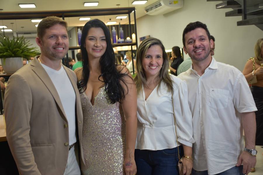 Coquetel de inauguração do Escovei Teresina reúne amigos e familiares