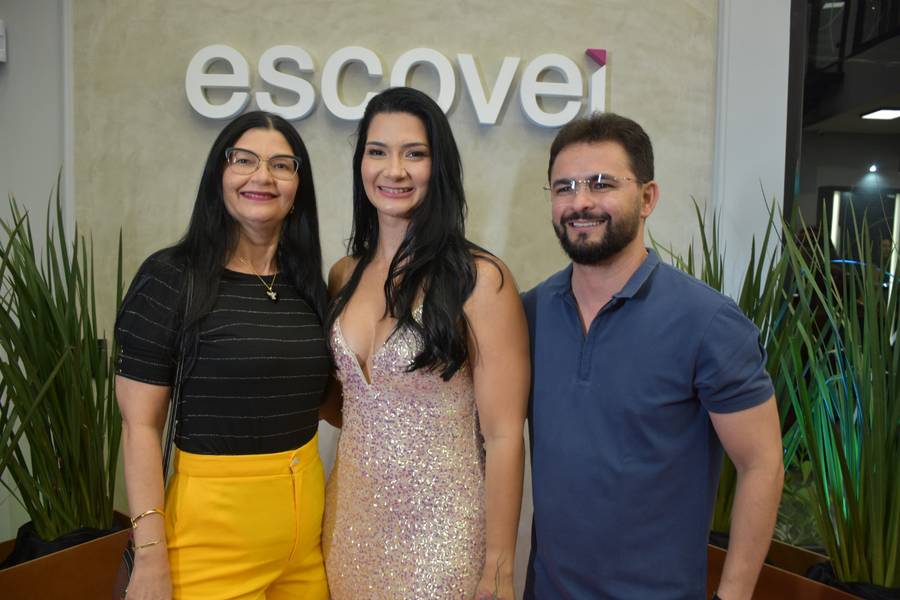 Coquetel de inauguração do Escovei Teresina reúne amigos e familiares