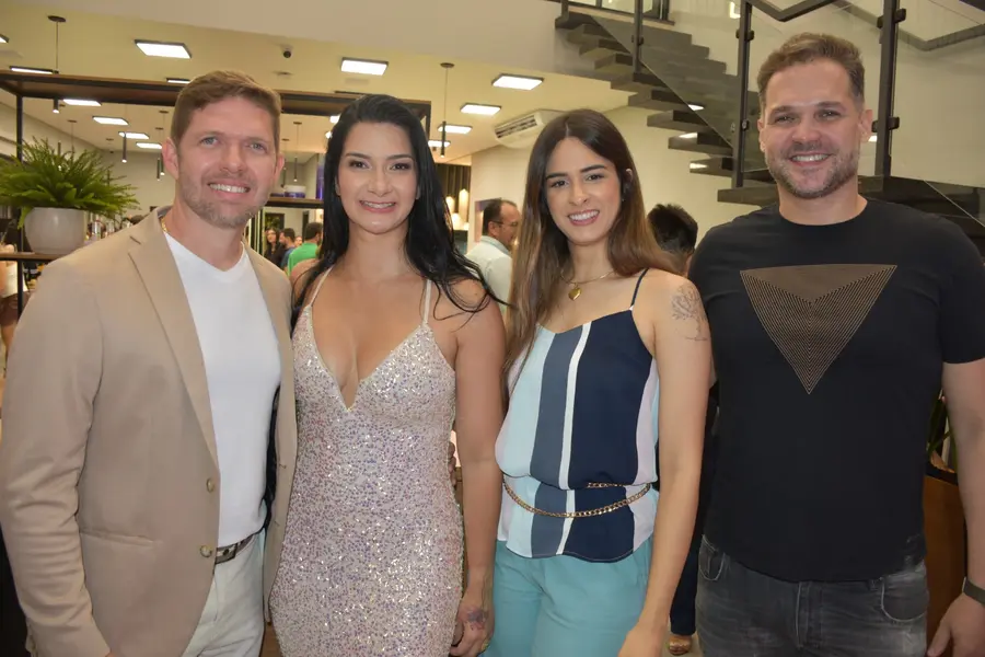 Coquetel de inauguração do Escovei Teresina reúne amigos e familiares