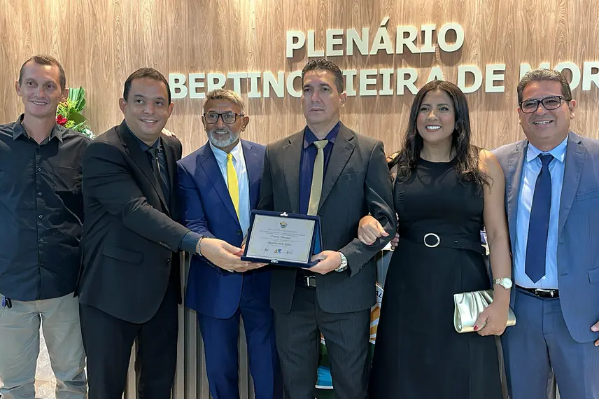 Demerval Lobão celebra 61 anos com homenagens e grande festa