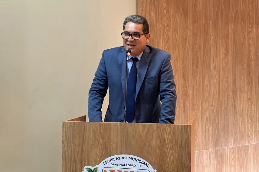 Demerval Lobão celebra 61 anos com homenagens e grande festa