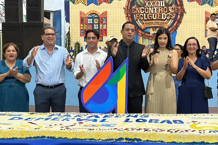 Demerval Lobão celebra 61 anos com homenagens e grande festa Demerval Lobão celebra 61 anos com homenagens e grande festa