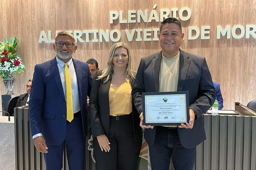 Demerval Lobão celebra 61 anos com homenagens e grande festa