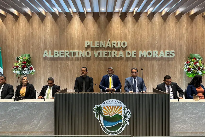 Demerval Lobão celebra 61 anos com homenagens e grande festa Demerval Lobão celebra 61 anos com homenagens e grande festa