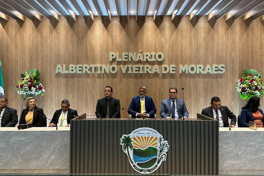 Demerval Lobão celebra 61 anos com homenagens e grande festa