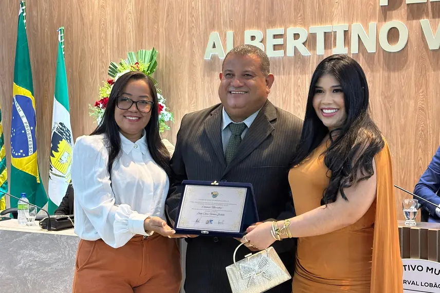 Demerval Lobão celebra 61 anos com homenagens e grande festa