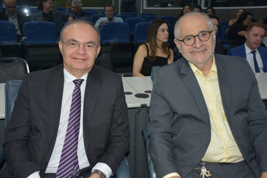 Desembargador José Wilson é homenageado com Título de Cidadão Teresinense