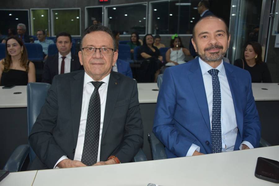 Desembargador José Wilson é homenageado com Título de Cidadão Teresinense