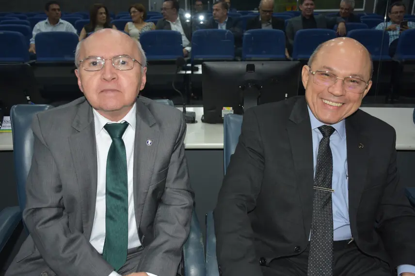 Desembargador José Wilson é homenageado com Título de Cidadão Teresinense