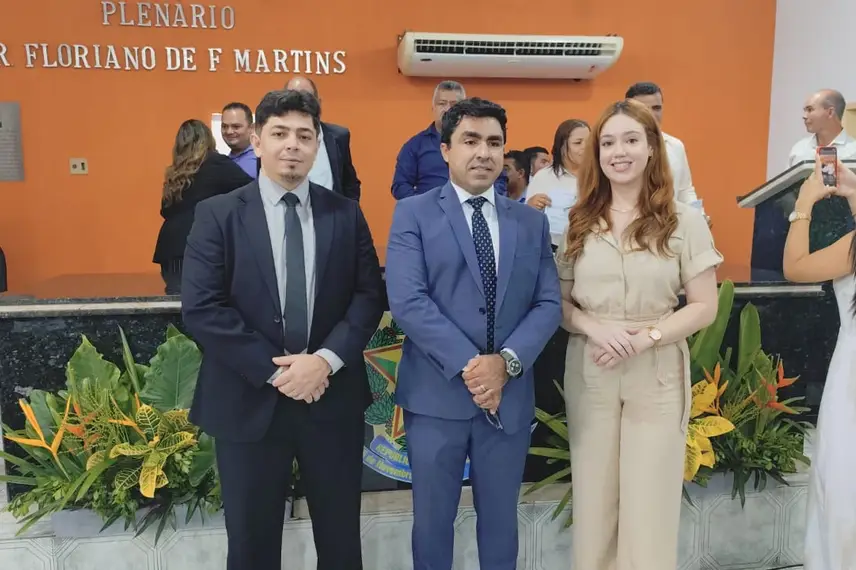 Eleitos de cinco municípios piauienses são diplomados em Manoel Emídio Eleitos de cinco municípios piauienses são diplomados em Manoel Emídio