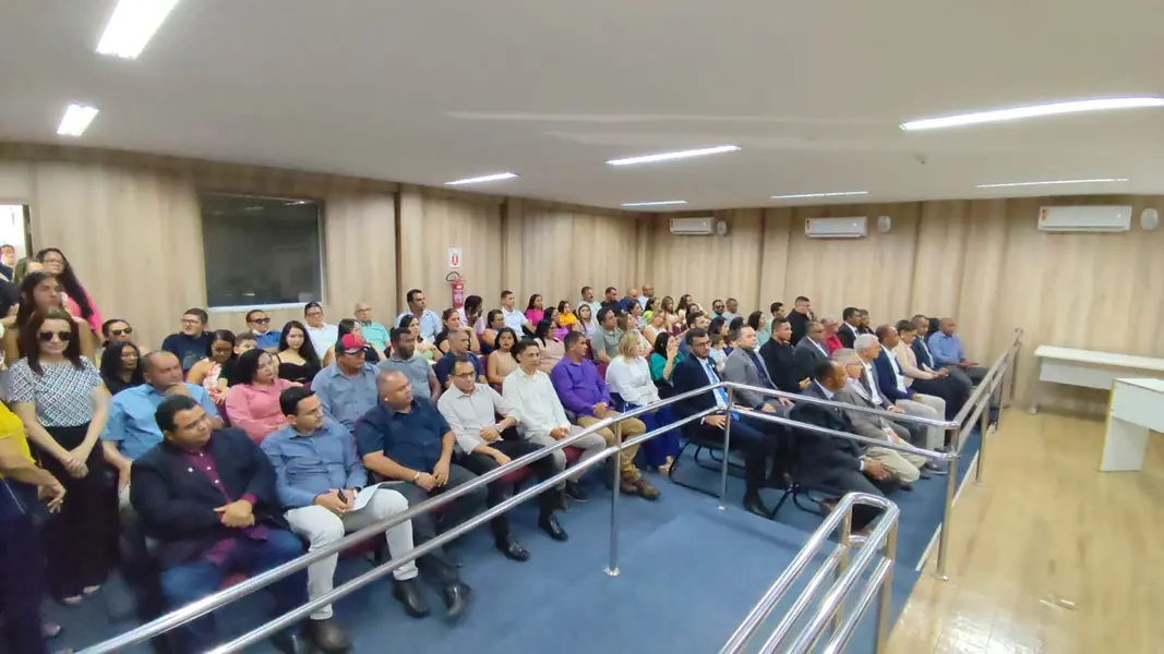 Eleitos de Ribeiro Gonçalves e Baixa Grande do Ribeiro são diplomados para 2025