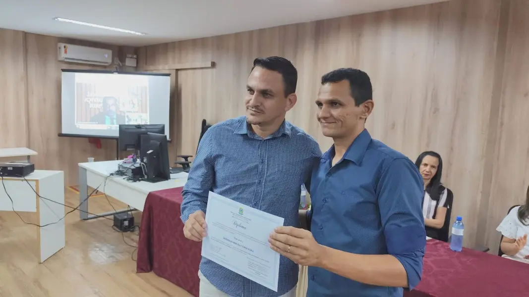 Eleitos de Ribeiro Gonçalves e Baixa Grande do Ribeiro são diplomados para 2025