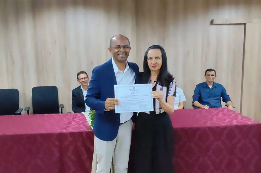 Eleitos de Ribeiro Gonçalves e Baixa Grande do Ribeiro são diplomados para 2025