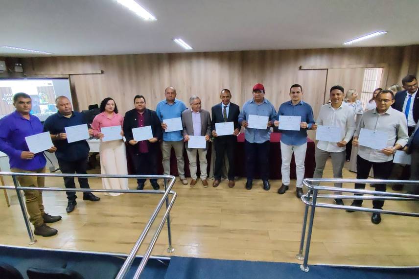Eleitos de Ribeiro Gonçalves e Baixa Grande do Ribeiro são diplomados para 2025 Eleitos de Ribeiro Gonçalves e Baixa Grande do Ribeiro são diplomados para 2025