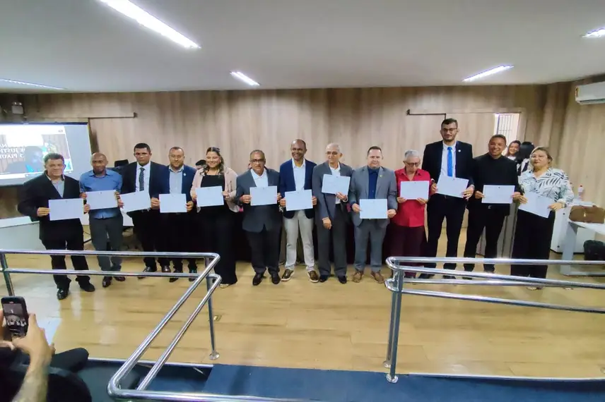 Eleitos de Ribeiro Gonçalves e Baixa Grande do Ribeiro são diplomados para 2025 Eleitos de Ribeiro Gonçalves e Baixa Grande do Ribeiro são diplomados para 2025