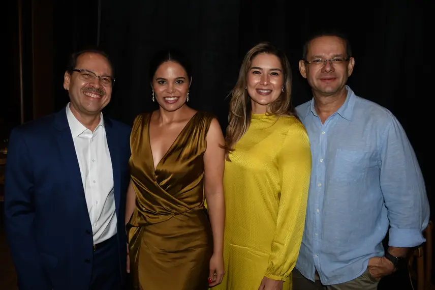 Empresário João Claudino Fernandes Júnior é Homenageado em jantar festivo Empresário João Claudino Fernandes Júnior é Homenageado em jantar festivo